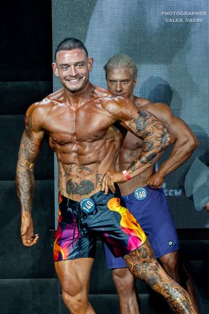 MEN'S PHYSIQUE +179